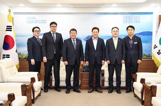 소상공인시장진흥공단 이사장 면담 장면. 사진=경남도 제공