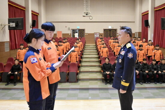 ‘경남 제3기 신규임용자 교육과정’ 입교식 모습. 사진=경남도 제공