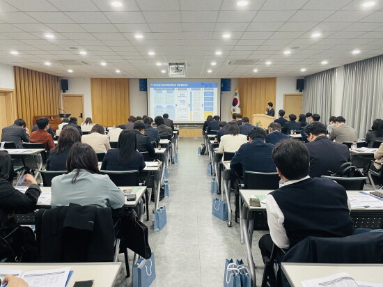 2025년 산업인력양성방향 설명회 장면. 사진=경남도 제공