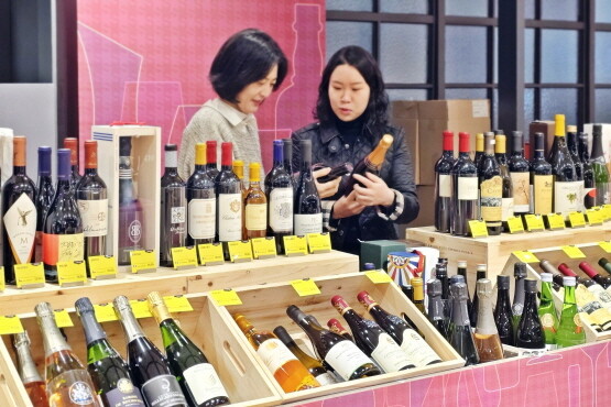 ‘2025 상반기 와인 창고전’ 이미지. 사진=신세계 센텀시티 제공