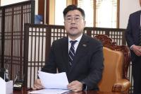 박찬대 원내대표 "대란수괴 윤석열 파면, 국민‧민주주의 승리"