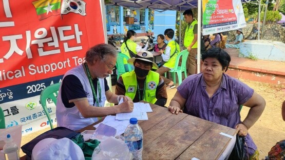 의료봉사활동 모습. 사진=온병원 제공