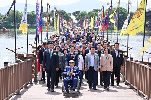 지난 해 5월 개최된 세미원 배다리 재개통식. 사진=양평군청 제공