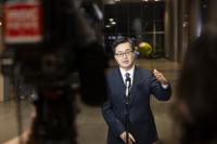 김동연 ‘이재명 싱크탱크’ 직격 “성장과 분배 얘기는 20년 전 흘러간 레코드, 굉장히 뒤떨어진 이야기” 