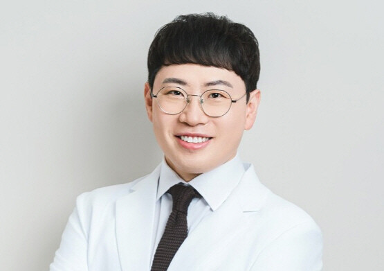 제주핑이비인후과의원 이병민 원장. 사진=(주)담하 제공