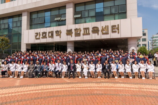 2025년도 나이팅게일 선서식 장면. 사진=경상국립대 제공