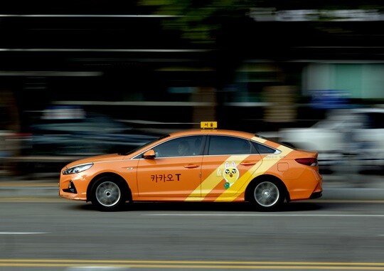 국내 택시호출 시장에서 카카오T의 점유율은 압도적이다. 카카오T 택시. 사진=연합뉴스