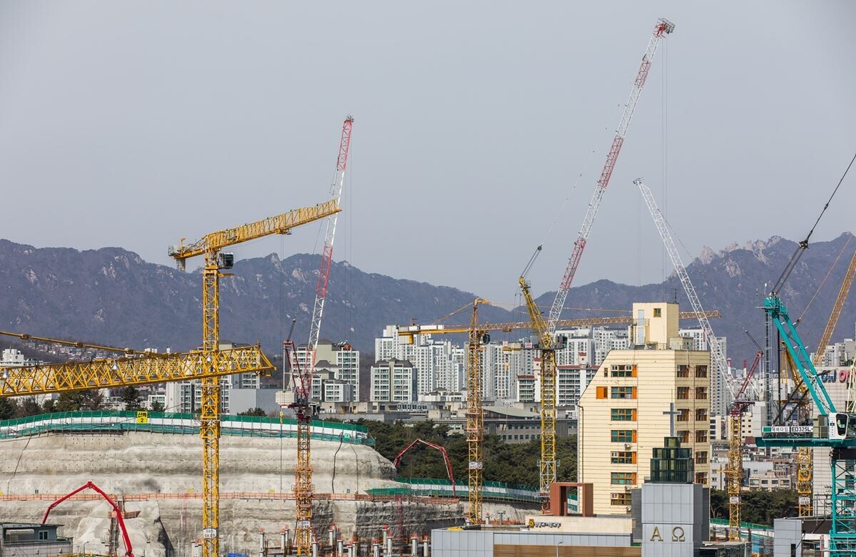 서울 시내 한 공사 현장. 사진=최준필 기자
