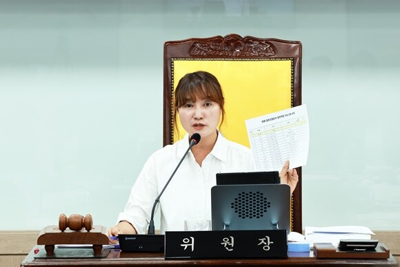 산업단지 조성 실태를 점검하고 구체적인 방향성과 목표 설계의 필요성을 주문하고 있는 여현정 의원. 사진=양평군의회 제공