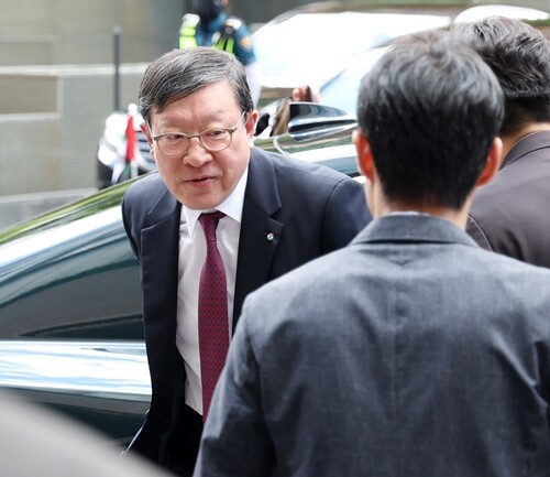 허태수 GS그룹 회장이 지난해 5월 28일 서울 중구 한 호텔에서 열린 빈 자이드 알 나하얀 아랍에미리트(UAE) 대통령과의 간담회에 참석하고 있다. 사진=연합뉴스
