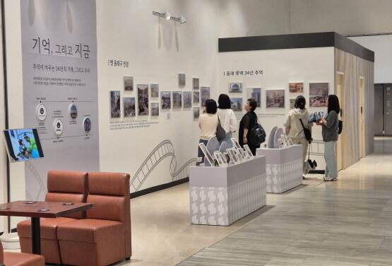 ‘추억의 사진관’ 운영 모습. 사진=롯데백화점 제공