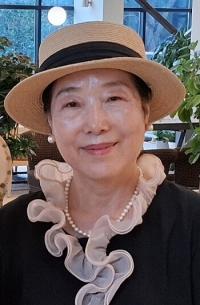 [만나봅시다] 행복을 저항의 언어로 삼은, '완판 화가' 박정희를 만나다