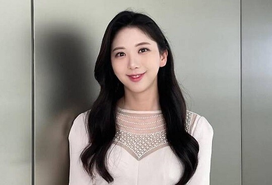 직장 내 괴롭힘을 호소하며 유명을 달리한 MBC 기상캐스터 고(故) 오요안나 씨의 어머니 장연미 씨가 MBC의 공식 사과 약속을 받아냈다. 사진=오요안나 인스타그램 캡처