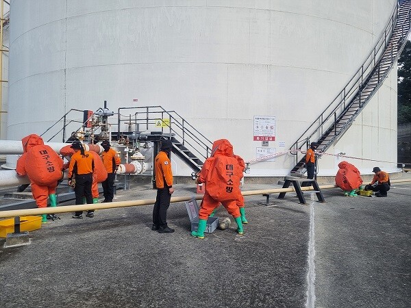 APEC 정상회의를 대해 실시된 방사선·대량 위험물 누출 사고 대응 훈련. 사진=대구시 제공