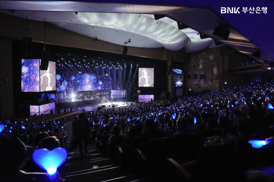 창립 58주년 기념음악회 ‘콘서트 1025’ 장면. 사진=BNK부산은행 제공