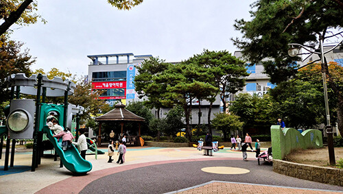 달성군이 관내 주요 도시공원 5곳을 '아동보호구역'으로 지정했다. 사진은 모암어린이공원(다사읍 죽곡리 824-7 일원). 사진=달성군 제공