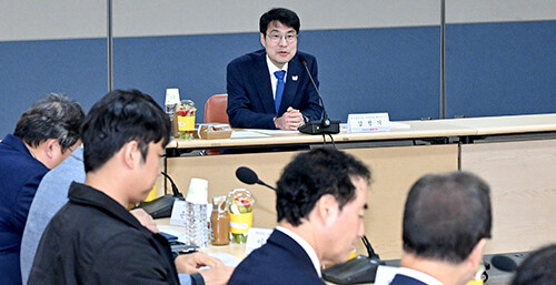 31일 동인청사에서 열린 '대구시 신청사 건립 자문위원회' 킥오프 회의에서 김정기 권한대행이 발언을 하고 있다. 사진=대구시 제공