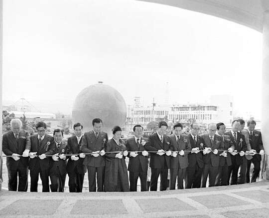 ▲1974년 제주 KAL호텔 개관식 모습