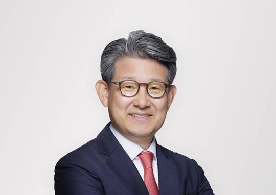 김유신 부회장. 사진=OCI 홈페이지
