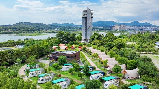 의왕시 왕송호수캠핑장 전경. 사진=의왕시 제공