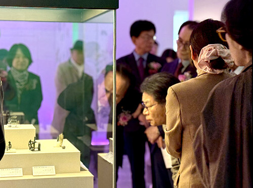 '삼성현三聖賢이 건네는 위로' 展이 내년 6월 28일까지 삼성현역사문화관 1층 기획전시실에서 열린다. 사진-경산시 제공