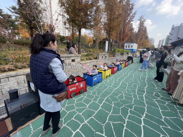 제1회 비랑이마을 문화제 '바람길의 숲' 행사 모습. 사진=인천도시공사 제공