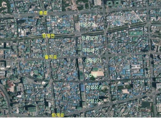 서울시 종로구에 위치한 세운상가 조감도. 종묘와 인접한 세운상가 양쪽 구역이 2·4구역에 해당한다. 사진=서울시 제공