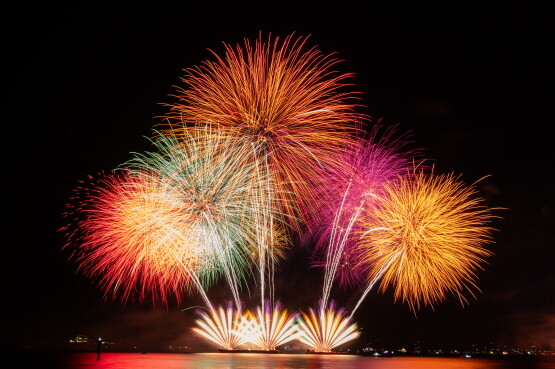 2025 부산불꽃축제 관람행사 장면. 사진=BN그룹 제공
