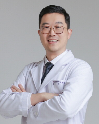 울산엘리야병원 척추관절센터 이희성 과장. 사진=울산엘리야병원 제공