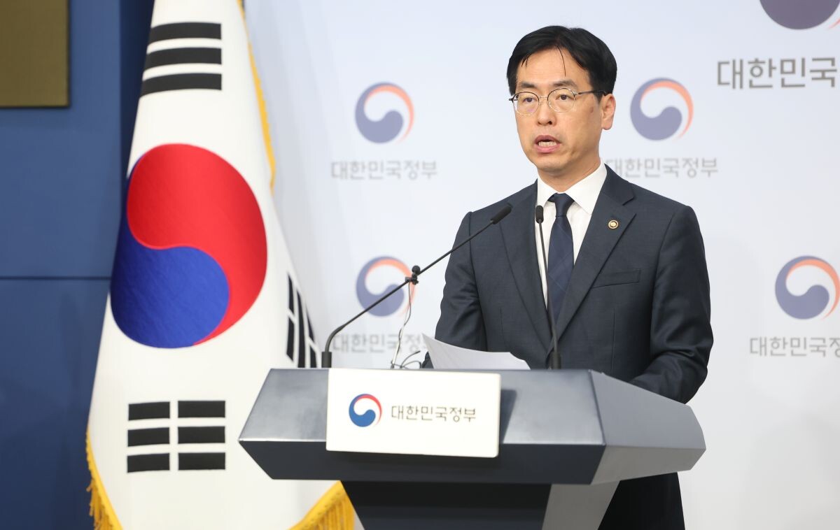 김민재 행정안전부 차관이 26일 정부서울청사에서 지방의원 임기만료 전 외유성 공무국외출장 방지 대책을 발표하고 있다. 사진=연합뉴스