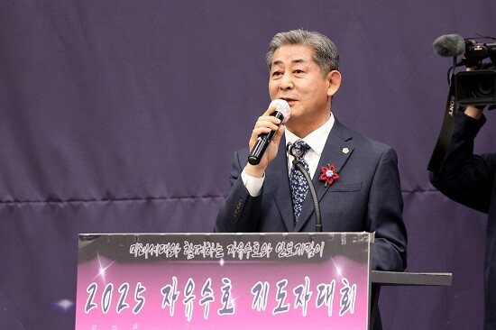정해권 인천시의회 의장이 26일 2025 자유수호 지도자대회에 참석해 축사를 하고 있다. 사진=인천시의회 제공