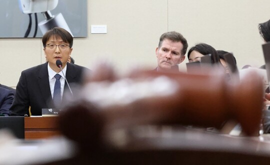 박대준 쿠팡 대표가 12월 2일 국회 과학기술정보방송통신위원회 전체회의에서 열린 쿠팡 침해사고 관련 현안 질의에 출석해 의원 질의에 답변하고 있다. 사진=박은숙 기자