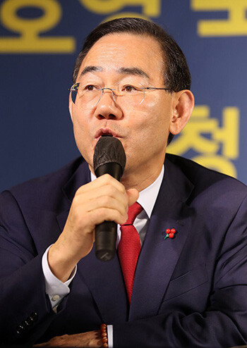 주호영 국회부의장이 8일 오전 대구아트파크에서 열린 대구경북중견언론인모임인 아시아포럼21 제147회 릴레이 정책토론회에 참석해 인사말을 하고 있다. 사진= 아시아포럼21 제공