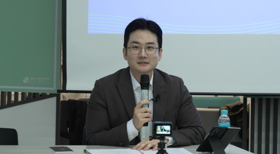 개혁신당 정이한 대변인이 토크쇼에서 발언을 갖는 모습. 사진=정이한 대변인 제공
