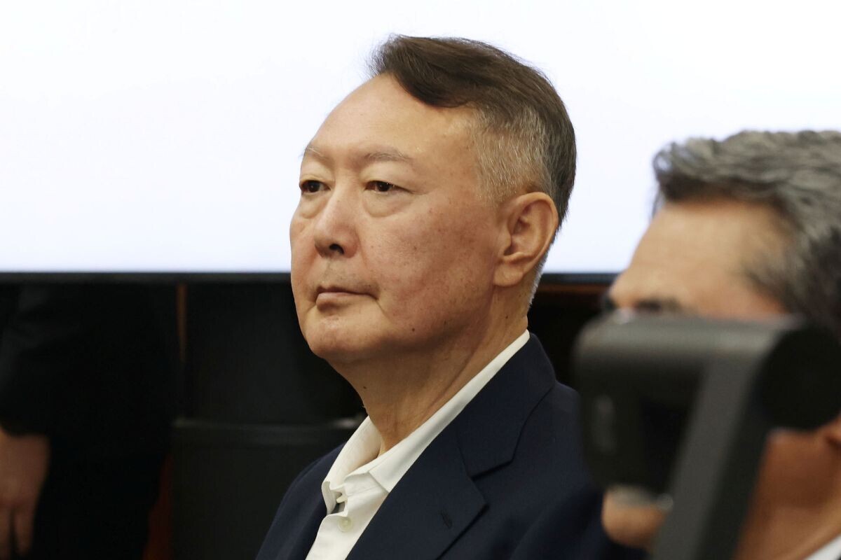 김건희 여사와 관련된 의혹들을 수사 중인 김건희특검팀이 윤석열 전 대통령을 12월 20일 소환조사할 예정이다. 사진 =공동취재단