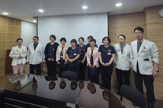 PA 간호사 배치 기념촬영 모습. 사진=온병원 제공