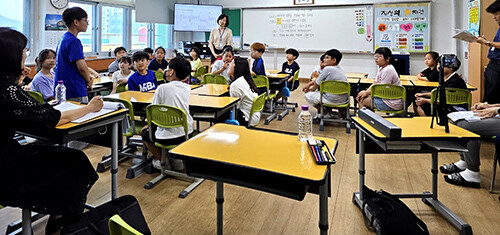 수업명인에 선정된 고령 다산초등학교 김경미 교사의 수업 모습. 사진=경북교육청 제공