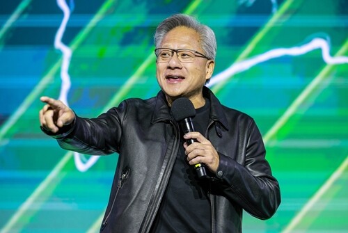 젠슨 황 엔비디아 최고경영자(CEO)가 2025년 10월 30일 코엑스에서 열린 엔비디아 지포스 게이머 페스티벌에 참석해 연설하고 있다. 사진=박정훈 기자