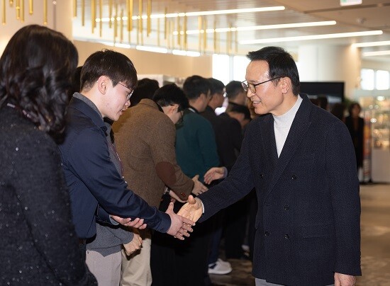 2026년 직원 소통 스탠딩 차담회를 갖은 임태희 경기도교육감. 사진=경기도교육청 제공