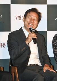 스크린이 곧 삶이었던 안성기…69년 연기 인생 끝으로 잠들다