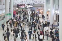 면세점 텅텅 비는데 납부금 폭증…인천공항 '수수료 체계' 고집 논란