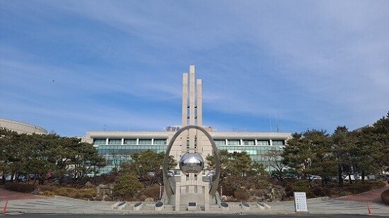 화성특례시 청사 전경.