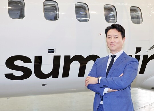 ‘지역항공 모빌리티(RAM·Regional Air Mobility)’를 표방하는 소형 항공사 섬에어가 올해 상반기 첫 취항을 앞뒀다. 15일 서울 김포국제공항 격납고에서 진행된 섬에어 1호기 도입식에 참석한 최용덕 섬에어 대표. 사진=임준선 기자