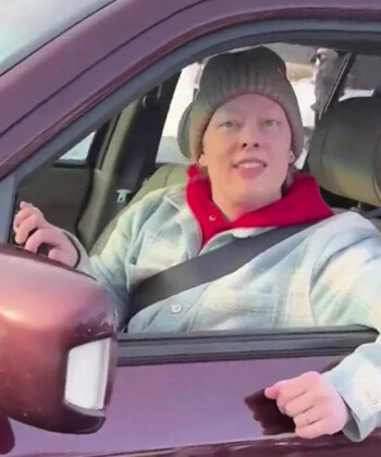 뒤늦게 공개된 영상에 따르면 굿은 ICE 요원을 향해 어떠한 위협적인 행동도 하지 않았다. 사진=인스타그램