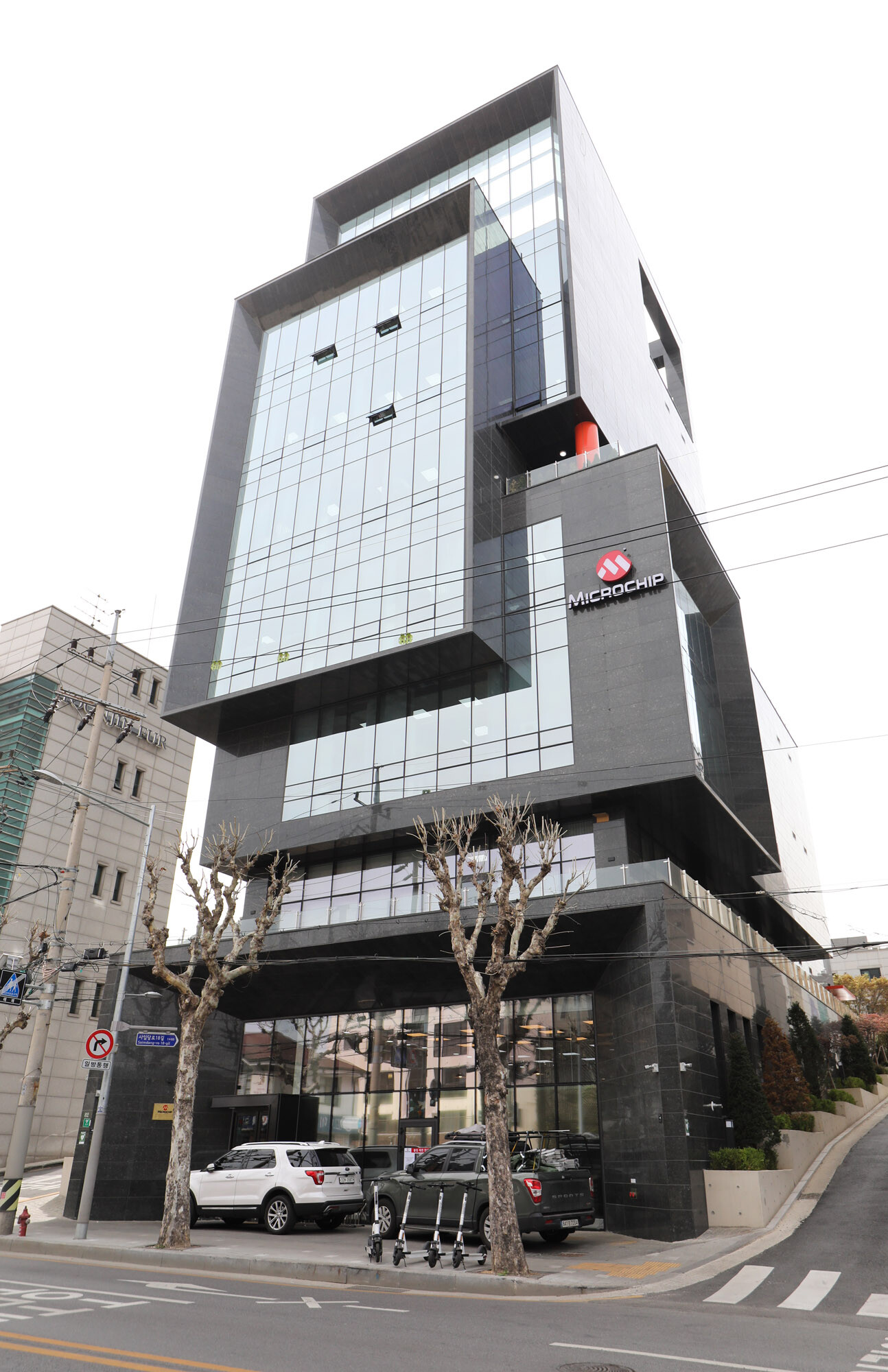 전두환 씨 일가 서초동 땅에 들어선 새로운 건물. 사진=박정훈 기자