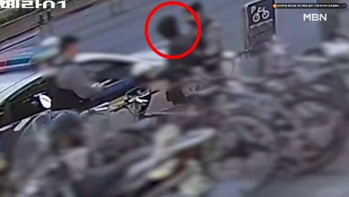 경찰은 오후 5시 34분경 종로구의 한 길거리에서 김성호를 발견해 체포했다. 사진=MBN 뉴스 화면 캡처