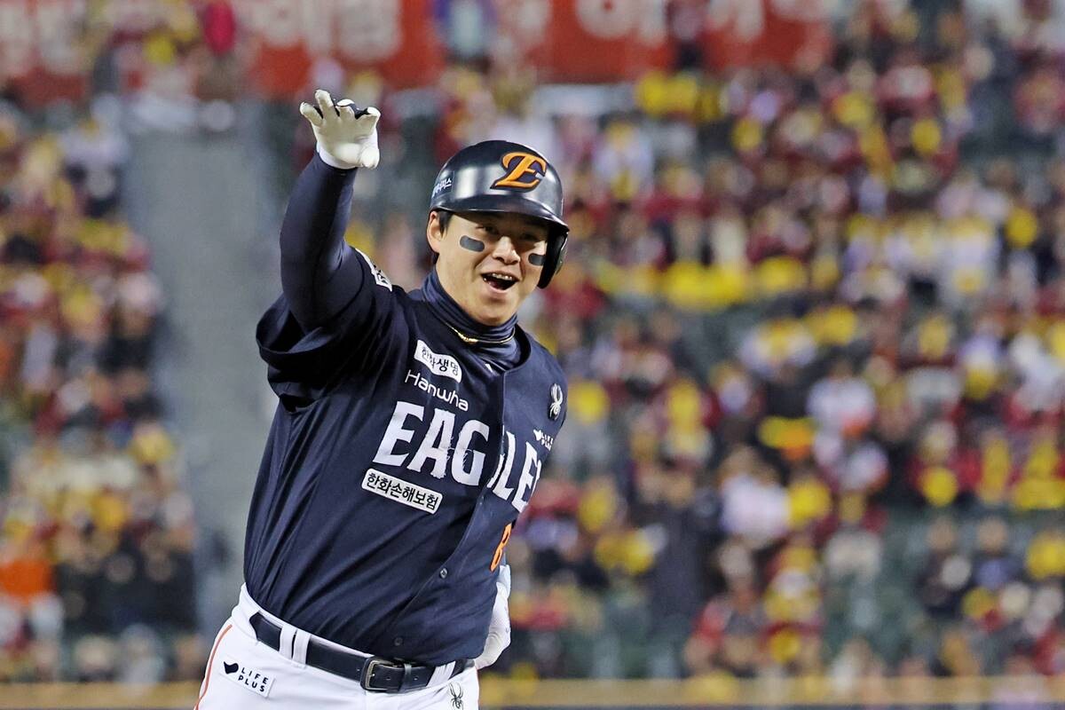 한화가 노시환에게 안긴 2026시즌 연봉 10억 원은 KBO리그 8년차 선수로서 역대 최대 금액이다. 사진=연합뉴스