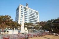수갑찬 채 달아났던 보이스피싱 피의자 노래방서 검거…도주 12시간 만