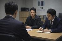 노트북 사용 안 되고 볼펜으로 하라? 검찰의 '멈춰버린 디지털 시계'