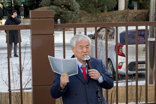 윤석열 전 대통령의 구속 영장이 발부된 직후 벌어진 서울서부지법 난동의 배후로 지목된 전광훈 사랑제일교회 목사에 대한 첫 재판이 3월 20일에 열린다. 사진 = 이종현 기자